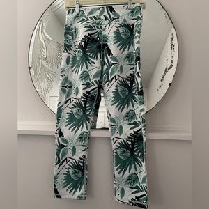Senita Cropped Workout Leggings, Size Women’s Medium, Green Palm Print